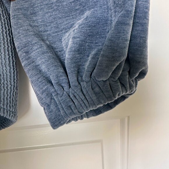 Women’s Button-Down Relaxed Fit Long Sleeve Shirt Light Blue Size L - Picture 6 of 9